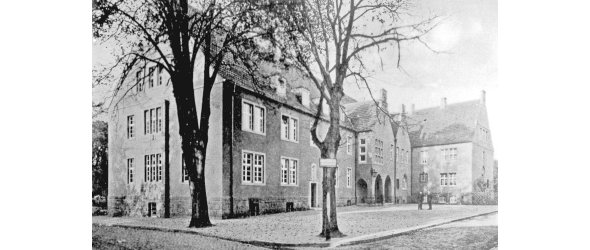 Das Kreishaus Halle um 1930.