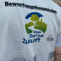 Weste der Bewertungskommission mit Logo